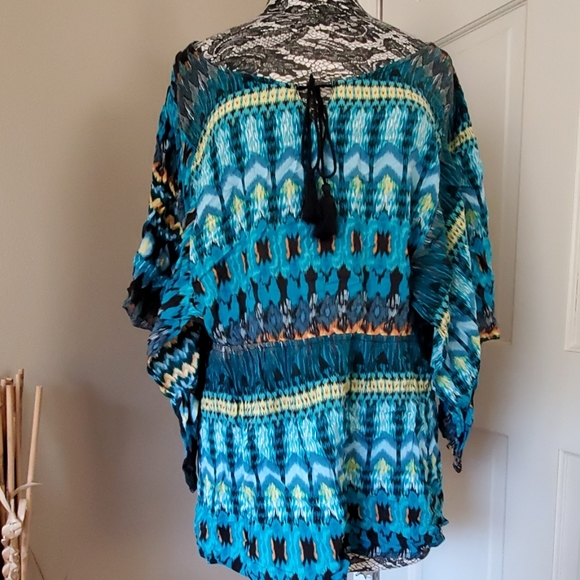 Cato Tops - Cato bohemian style top, size 18/20